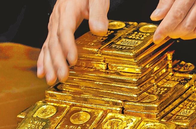 央行大買＋場外交易活躍，首季全球黃金需求創8年新高。圖／美聯社