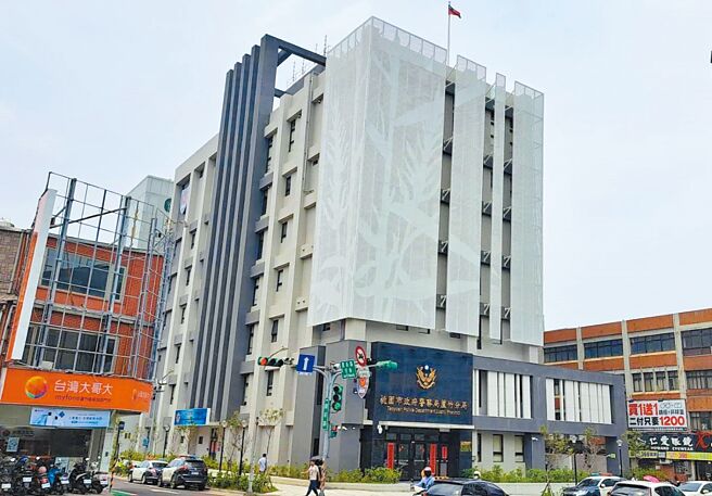 桃园市发生一起强盗掳人、恐吓取财案，谢姓车行老板因不满买车遭诈骗，找人殴打卖车同业。（姜霏摄）