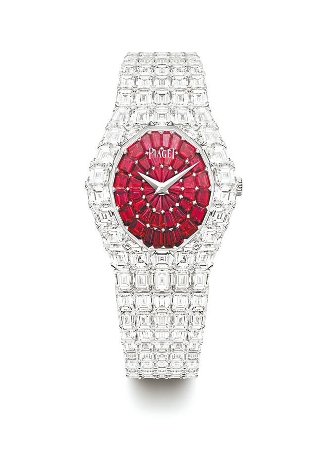 PIAGET Limelight Aura系列18K白金紅寶石鑽石珠寶表，約5750萬元。（PIAGET提供）