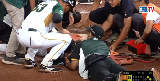 中職》144公里觸身球直擊頭部  吳明鴻當場倒地 恐怖瞬間曝光