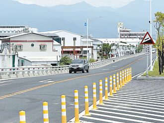 台东 太平溪右岸一路通 康乐桥到马兰桥通车