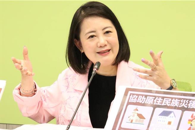 民進黨立院黨團表示，此提案逾越每個人的工作權，等於強制逼退條款，與法律也不符。（摘自吳思瑤粉絲專頁）