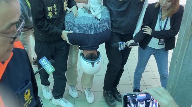 撞死硅品工程师后惨遭女友淋油烧死！台中叼菸男不起诉。(中时资料库)