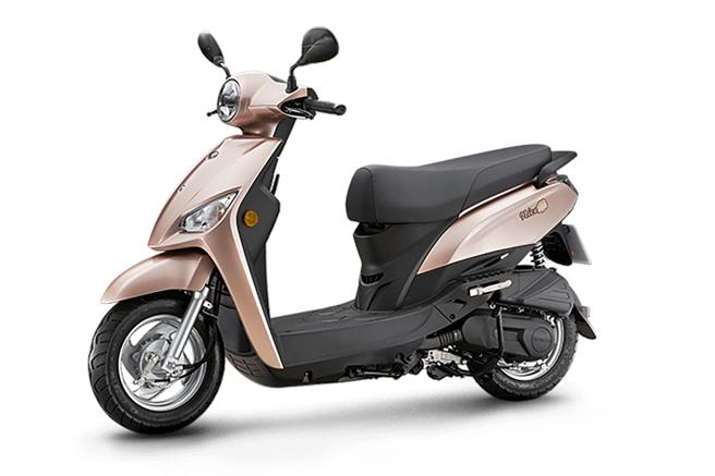 KYMCO NICE LED 115擁有同級最低73cm座高及同級最輕巧95kg。（KYMCO提供）