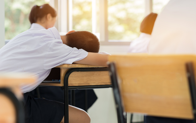 网友好奇，为何学校都不教像是缴税、健保、贷款及房地产等实用的知识，引起讨论。（示意图：shutterstock／达志）