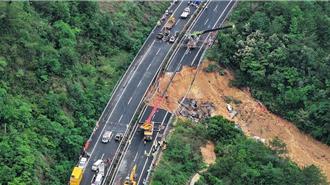 廣東梅大高速坍方坑殺48人  倖存者：我們離死亡就差100米