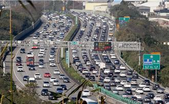 母親節家庭出遊人潮多 國道易塞路段、交通疏導一次看