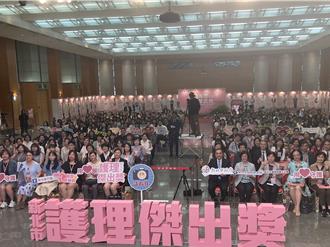 新北市傑出護理人員頒獎 侯友宜：感謝無私奉獻