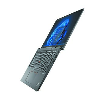 AI筆電 比性能求永續