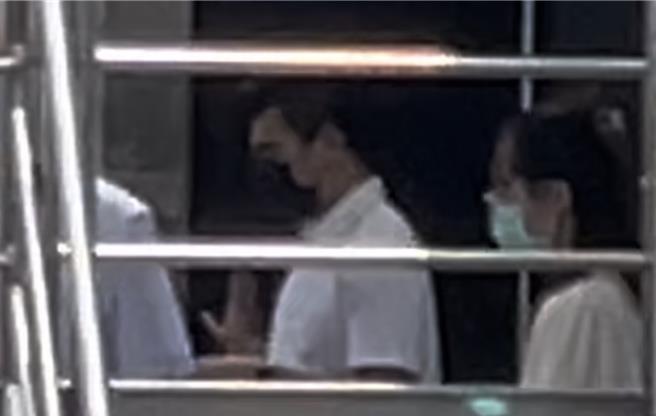 台中市刑大前任大队长、现任刑事局警政监林明佐，涉犯组织犯罪等6罪，检方侦讯后认林明佐涉嫌重大，且有逃亡、灭证等，向法院声请羁押禁见。（王煌忠摄）