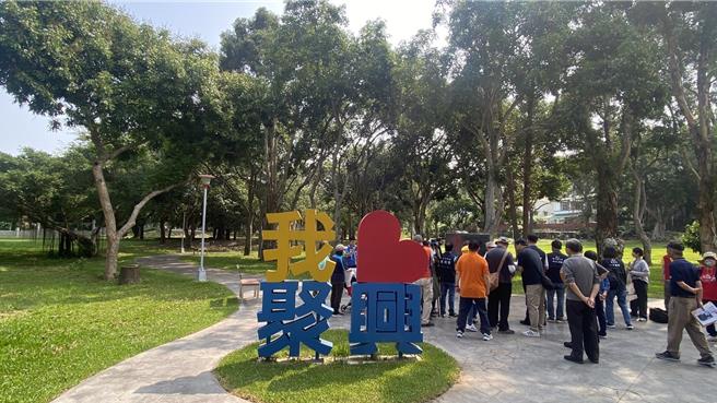 國民黨立委楊瓊瓔辦公室3日邀集各相關單位到聚興里市會勘，再爭取2期約1188萬元經費，未來綠帶廊道可串連至新田登山步道及旱溪自行車道，成為休閒綠色廊道。（讀者提供／張妍溱台中傳真）