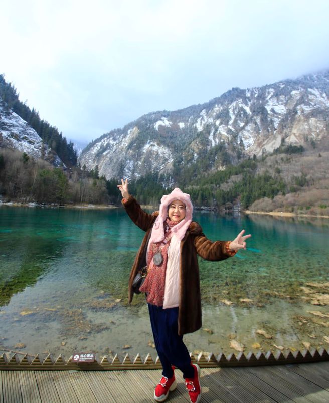 「鸟来嬷」先前才从九寨沟旅游返台。(「鸟来嬷」提供)