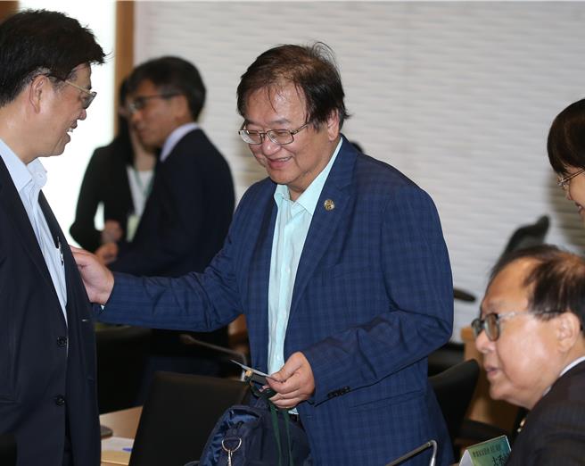 新阁员策励营口风紧 邱泰源被问到会去WHA？仅说，「一起努力」。（姚志平摄）