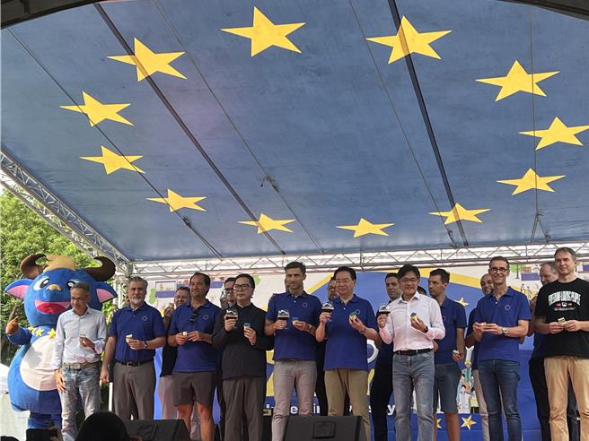 外交部长吴钊燮出席今年欧洲节活动。（蔡宗颖摄）