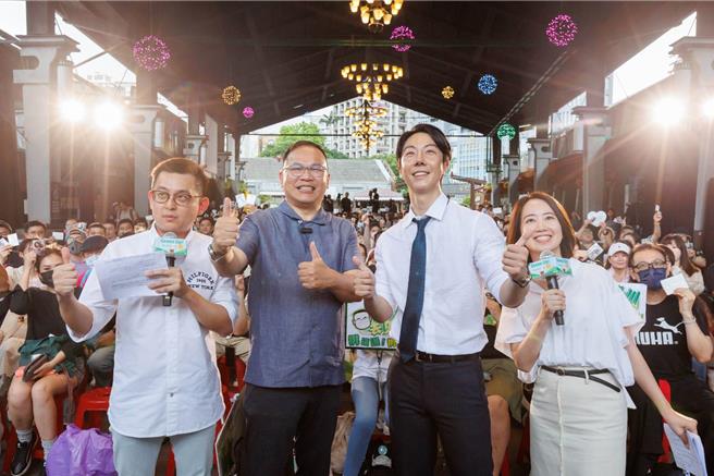 民主進步黨4日下午在台北舉辦「Green Up! 和台灣在一起」入黨見面會，透過時下流行的見面會形式吸引支持者參與，於入黨同時也能和黨公職面對面互動。（民進黨部提供／游念育台北傳真）