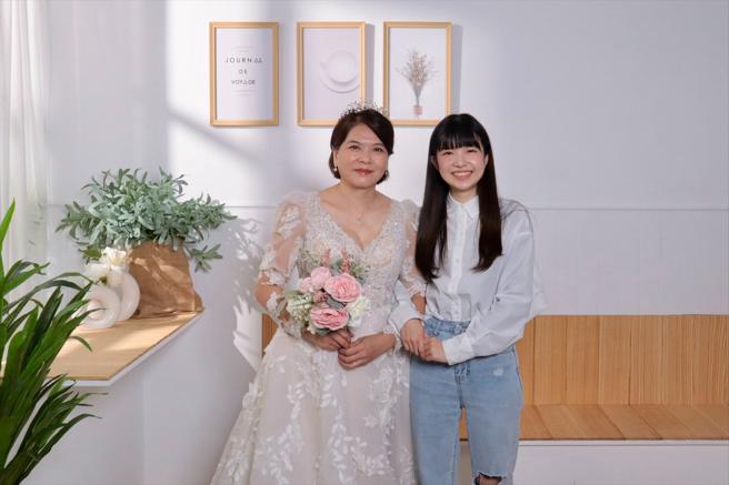 虾皮购物「5.5妈呀购物节」携手「韩国艺匠」打造好礼三重奏，完成指定任务抽免费婚纱照拍摄机会。（虾皮购物提供／古明弘台北传真）