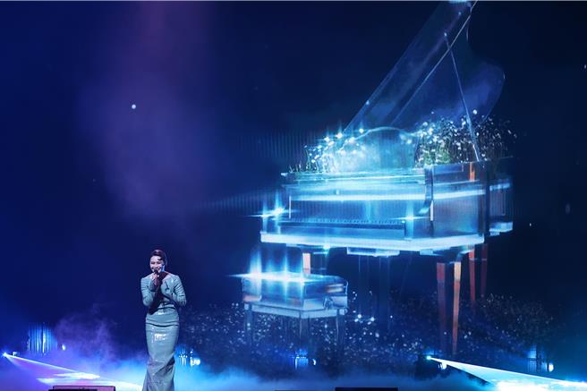 周蕙出道25周年，4日首度在台北流行音乐中心开唱。（罗永铭摄）