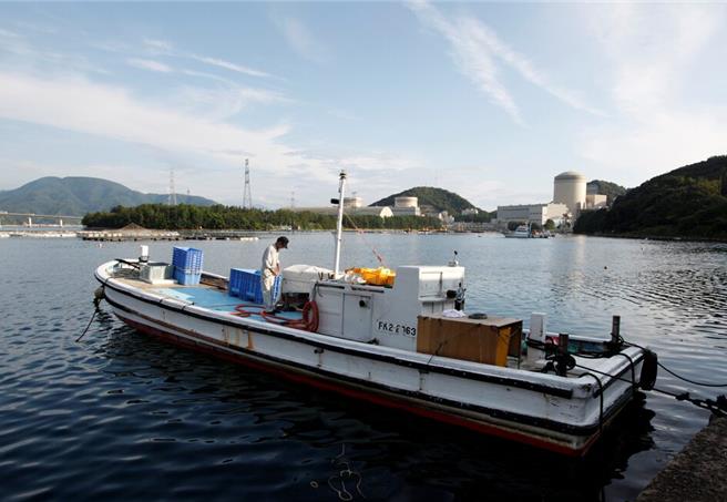 日本福井縣大濱核電廠附近海域。（圖／路透社）