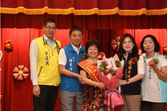 竹南镇表扬25位模范母亲 廖英利唯一获奖女议员