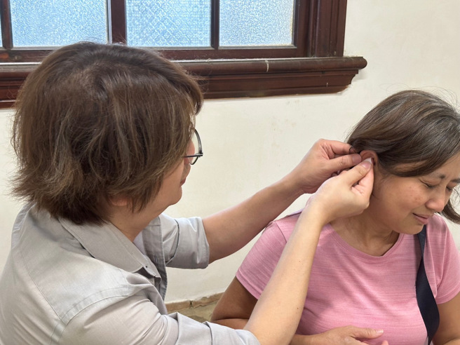 活动提供耳络医学保健调理，让辛苦的妈妈纾压放松。