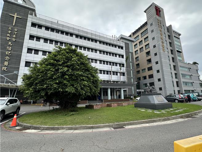 马偕医院预计利用空地新建癌症大楼。（蔡旻妤摄）