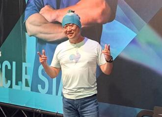 才被台積電挖角！邰智源25歲學霸兒「決定赴美進修」 他露面曝心聲