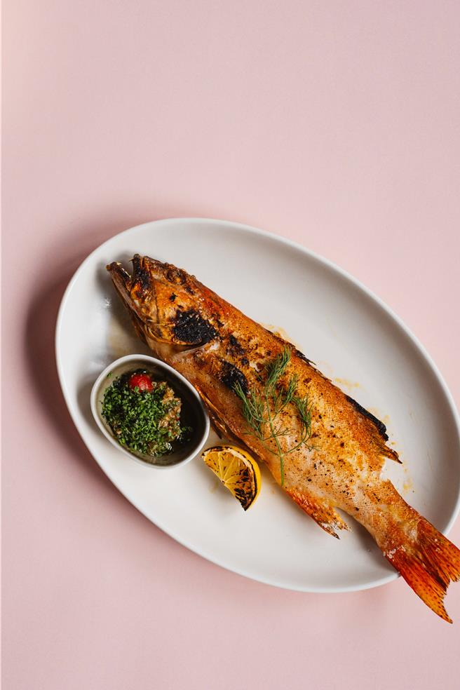 炉烤现流鲜鱼。（WILDWOOD提供／吴娮翎台北传真）