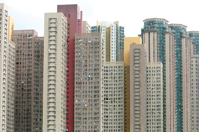 鱗次櫛比的香港公屋。（本報資料照片）