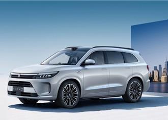 问界电动车追撞起火夺3命 华为回应4点疑问这样说