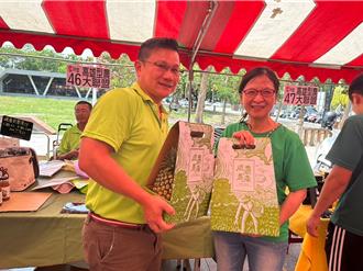 型農大聯盟投入公益  義賣農產收入捐創世基金會及家扶