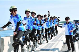 偏山國小與海對話 獨輪車畢旅走讀環澎湖