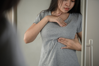 穿鋼圈內衣、愛吃雞脖易得乳癌？醫給答案
