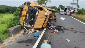 拖吊車轉彎自撞護欄翻覆 駕駛頭部嚴重變形慘死