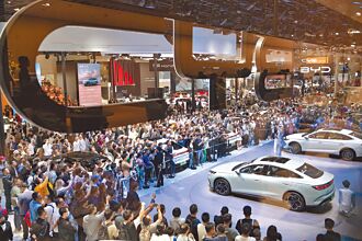 通縮壓力大 陸企淨利潤5年來首降