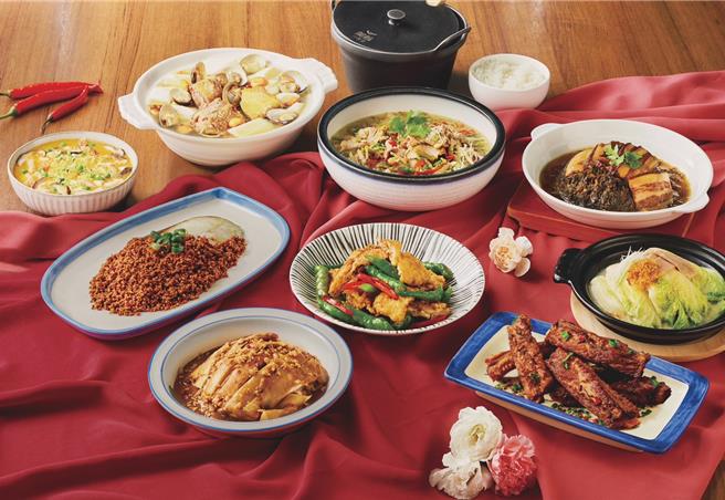 京站的开饭川食堂为妈咪准备一桌鲜香麻辣的过瘾川菜，「母亲节限定外带套餐」，推荐价3888元。（京站提供／朱世凯台北传真）