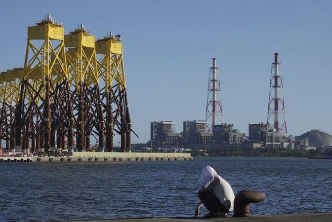 民眾黨立院黨團7日召開記者會，指控興達電廠（圖）偷排廢水，台電還包庇，台電澄清，這是烏龍指控。（圖／報系資料照）