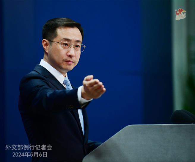 大陆外交部发言人林剑7日在例行记者会介绍，将对法国等12国公民短期赴中的免签政策延长至2025年底。（资料照／大陆外交部）