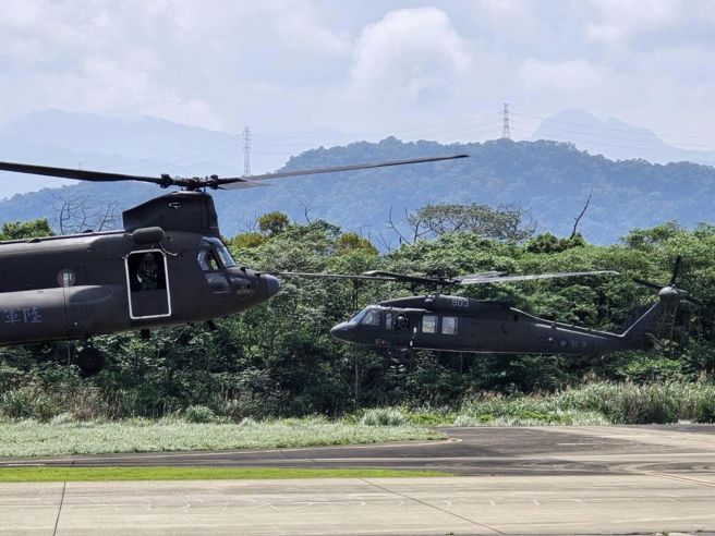 520总统就职战机操演抢先看！( 翻摄脸书国防部发言人 )