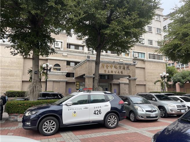 台中市7旬曾姓婦人，怒罵彭姓男子「澳洲來的客人」、「你老婆跟你在一起很可憐、丟人現眼」，台中地院簡易庭認曾婦公然以言詞辱罵人，判處罰金1000元。（王煌忠攝）