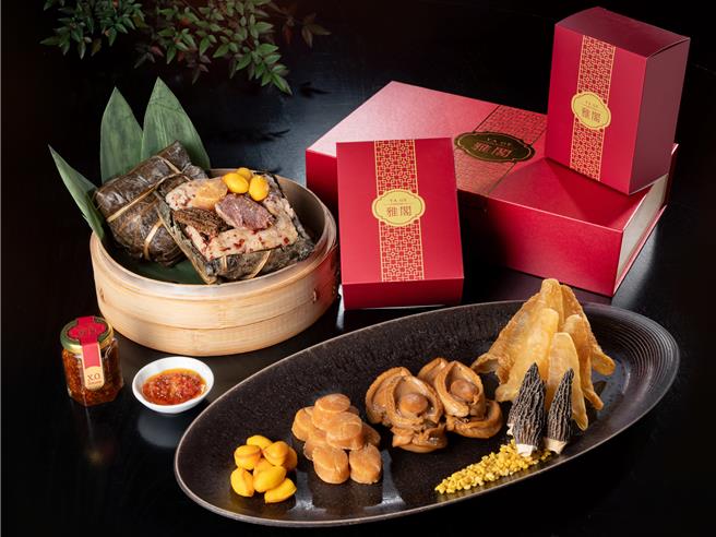 台北文华东方酒店星级端午粽礼即日起开卖，内含「和牛羊肚菌糙米粽」、「鲍鱼花胶裹蒸粽」与雅阁经典X.O.酱各一， 限量500组。 （台北文华东方酒店提供／吴娮翎台北传真）
