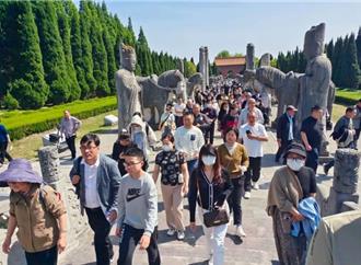 从人挤人变饕饱之旅 揭大陆县域游暴红三要素