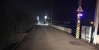 紅藍爆閃燈太刺眼 交通部：改善標誌標線後拆除