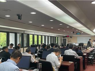 公園處未掌握大巨蛋移植樹木現況 議員批樹保淪空談