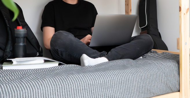 網上流傳文藻住宿生不能賴床，引起網友討論。（示意圖：shutterstock／達志）