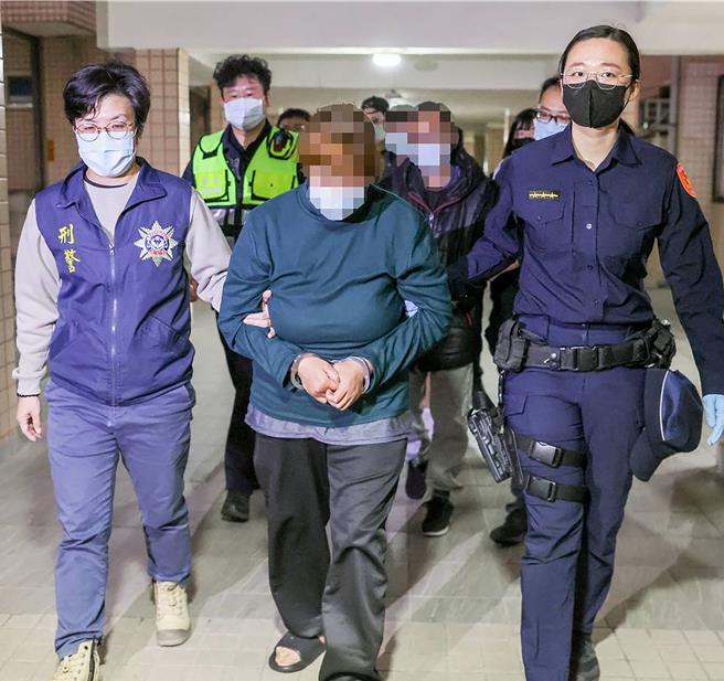 移送李姓夫妇与陈、李2主嫌等4人。（航警局提供）