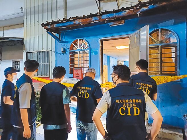 新北市淡水区5日晚间发生凶杀案，警方到场拉起封锁线调查。（本报资料照片）