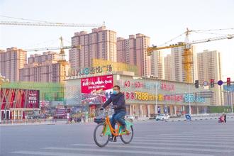 標普：陸房地產市場仍在尋底 開發商遭資本市場拒於門外