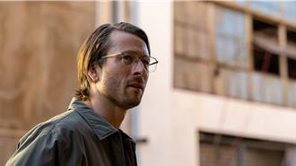 《捍衛戰士》男星挑戰從影最土造型 連導演都認不出