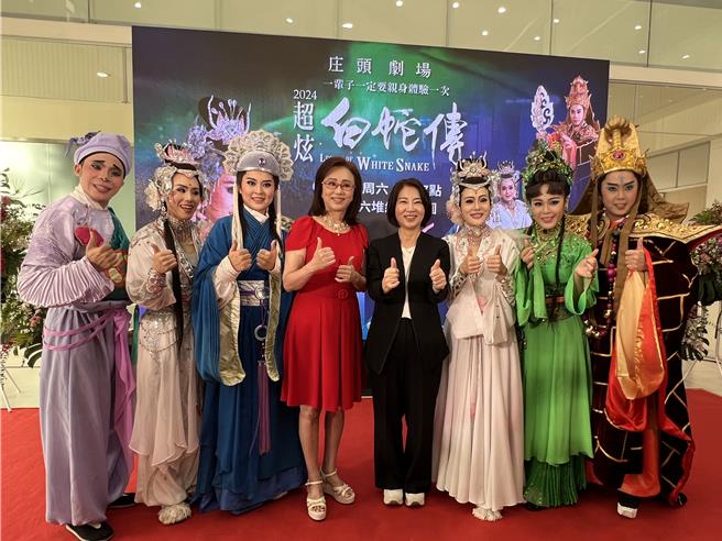 明华园戏剧总团经典代表作《超炫白蛇传》被誉为一生至少看一次的超级大戏，将于6月8日在屏东县六堆纪念公园免费登场。（谢佳潾摄）