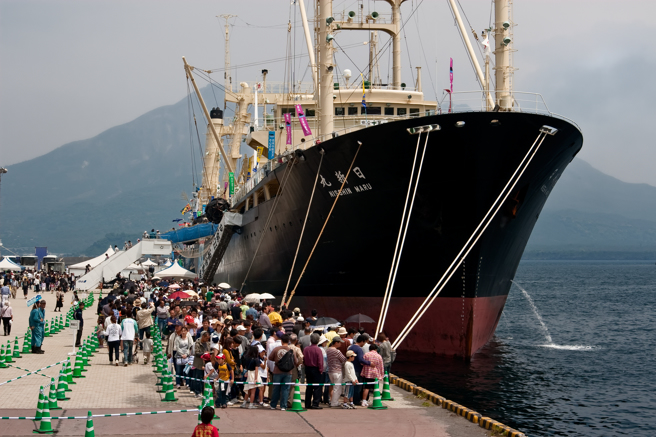 日本鹿耳島市港邊停靠的捕鯨船。(圖：shutterstock／達志)
